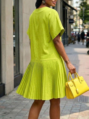 1779285 Loose Short Sleeves Pleated Solid Color Split-Joint Round-Neck Mini Dresses