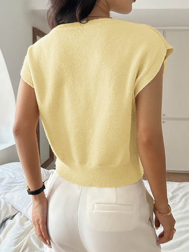 1744594 Short Sleeves Flower-Embellished Solid Color Split-Joint One-Shoulder Sweater Tops
