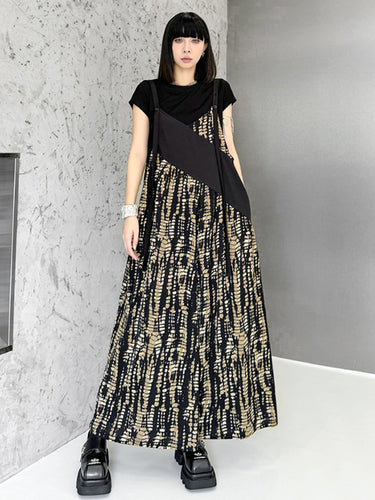 1719704 Loose Sleeveless Asymmetric Contrast Color Printed Split-Joint Spaghetti-Neck Overalls
