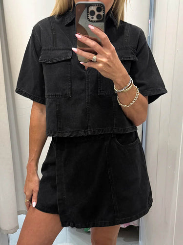 1778310 Lapel Short Sleeves Cropped Blouses&Shirts Tops + Buttoned Pockets Asymmetric Denim Shorts Two Pieces Set