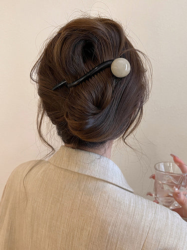 幾何学的なヘアクリップ
