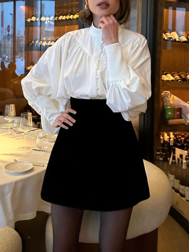 1751872 Blouses met lange mouwen, losse pasvorm, knoopsluiting, plooien en opstaande kraag in effen kleur.&Shirts Tops
