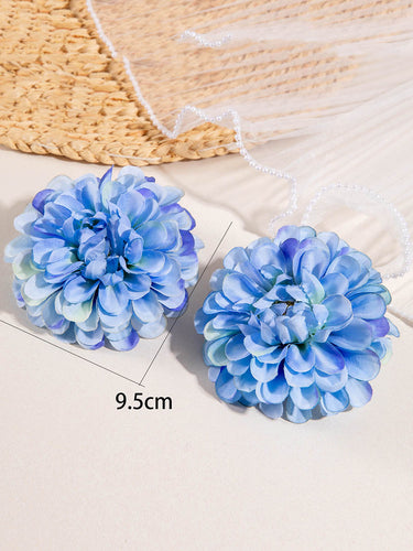1785251 Flower Shape Drop Earrings