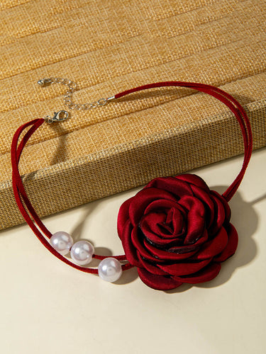 1784694 Three-Dimensional Flower Necklaces Accessories