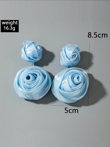 1786507 Flower Shape Drop Earrings