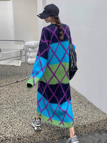 1720332 Long Sleeves Loose Contrast Color Plaid Split-Joint Round-Neck Midi Dresses Sweater Dresses