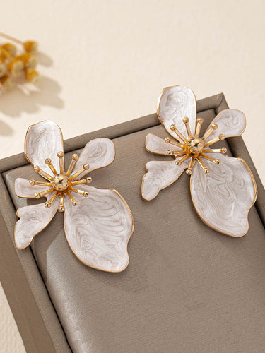 1750118 Irregularity Flower Shape Earrings Accessories