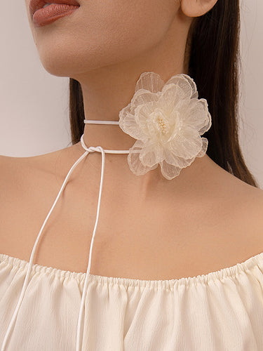 Accesorios de collar de collares de gaseza de forma de flores
