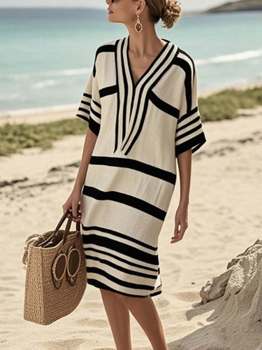 1782383 Half Sleeves Loose Contrast Color Split-Joint V-Neck Midi Dresses