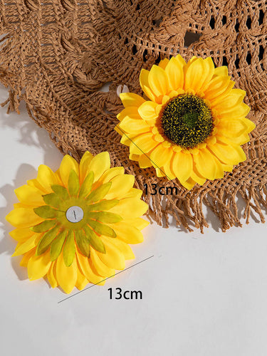 1785225 Flower Shape Drop Earrings