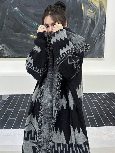 1720248 Long Sleeves Loose Contrast Color Geometric Split-Joint Tasseled Lapel Outerwear Overcoat