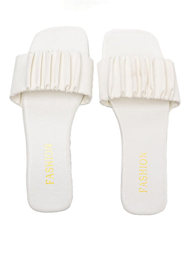 1785493 Solid Color Slippers