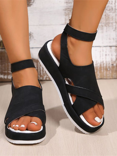 1787206 Buckle Round-Toe Sandals