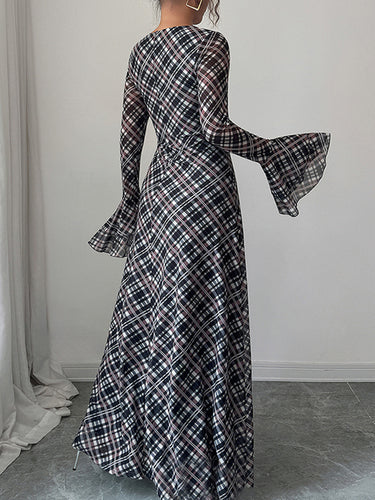 1721389 A-Line Flared Sleeves Contrast Color High-Waisted Plaid Square-Neck Maxi Dresses