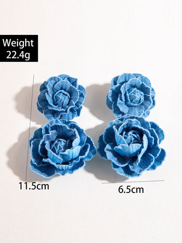 1786564 Flower Shape Drop Earrings