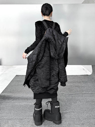 1720076 High-Low Irregularity Abstract Printed Contrast Color Split-Joint Zipper Hooded Outerwear Overcoat