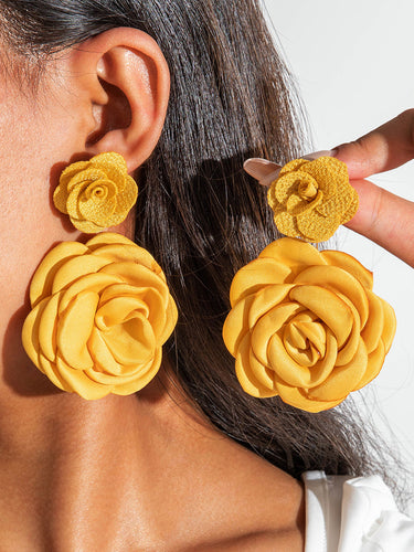 1786532 Flower Shape Drop Earrings