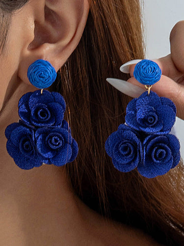 1786544 Flower Shape Drop Earrings