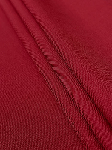 Elastische taille, hoge taille, grote zoom, geplooide zakken, effen kleur, ritssluiting, wijde pijpen