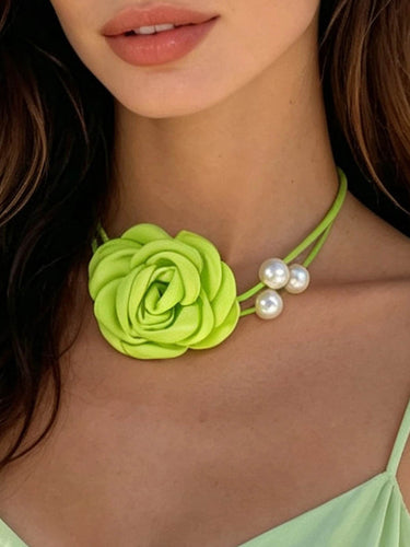 1784702 Three-Dimensional Flower Necklaces Accessories
