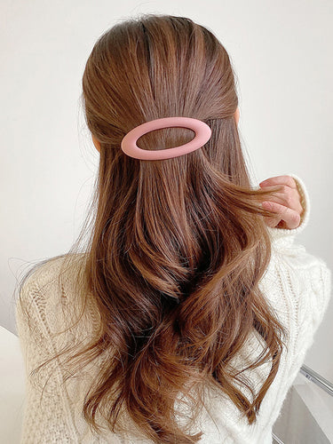 幾何学的な中空ヘアクリップ