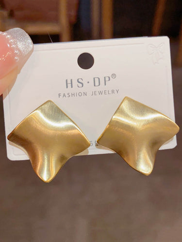 1773777 Geometric Earrings Accessories