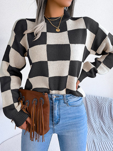 1713677 Long Sleeves Loose Contrast Color Plaid Round-Neck Sweater Tops