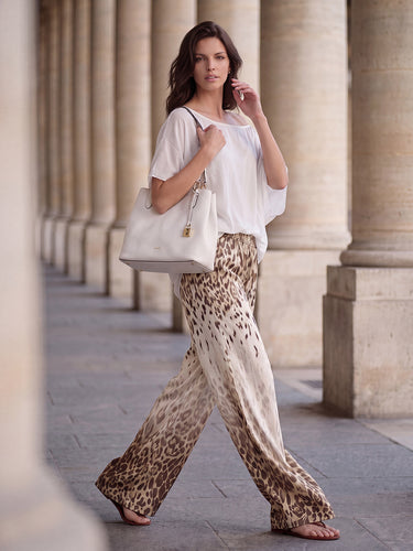 Blouses met ronde hals, losse plooien, effen kleur en vleermuismouwen&Shirts Tops